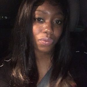 Meet your Posher, Debra